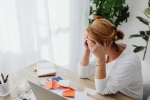 Les dettes peuvent-elles affecter votre santé mentale et vos relations ?