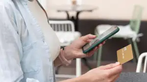 Tarjetas de crédito falsas: cómo identificarlas y evitar fraudes